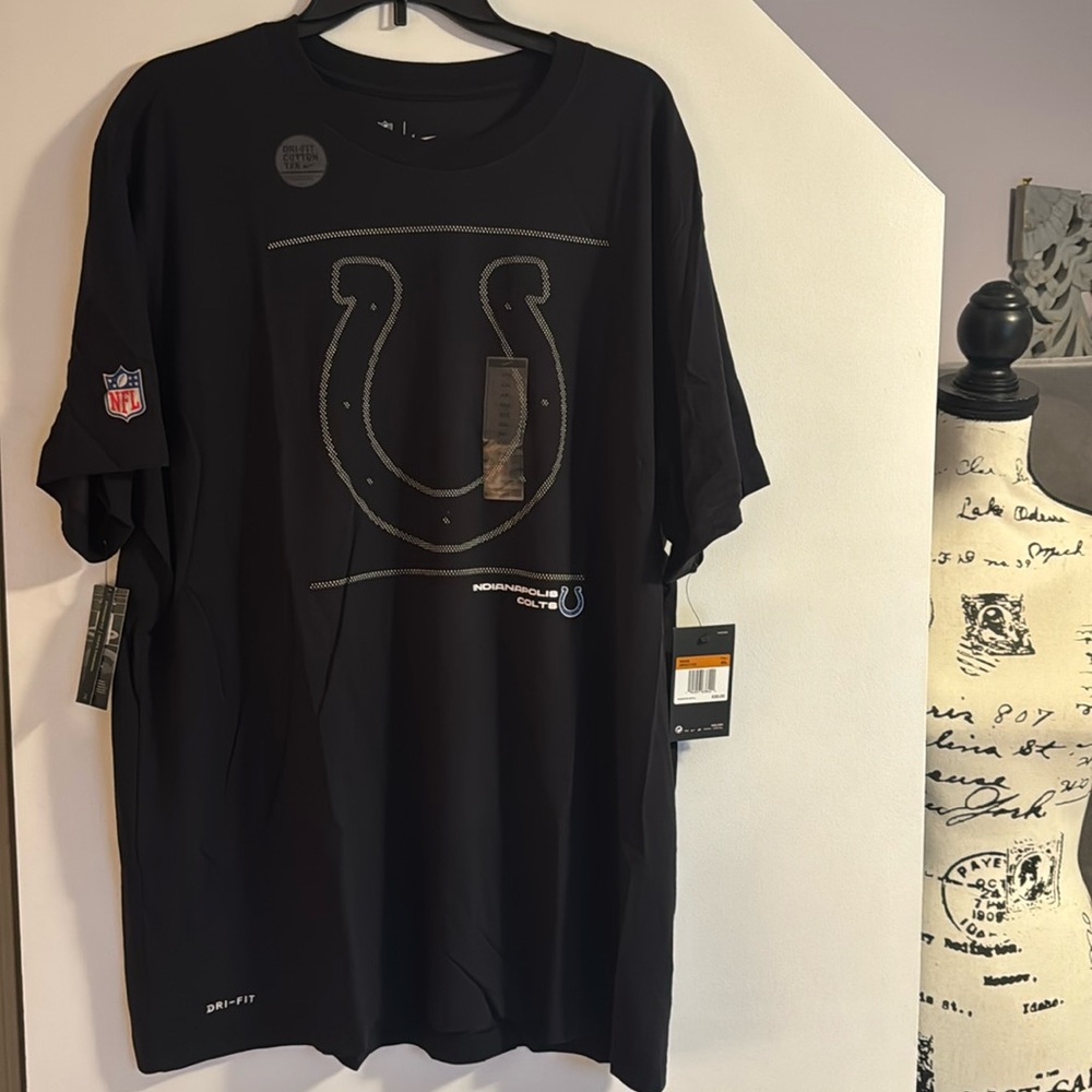 NFL Indianapolis Colts short sleeve tshirt Xxl nwt